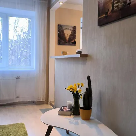 Warm And Welcoming Near Xiaomi Arena Apartment Riga Exterior photo